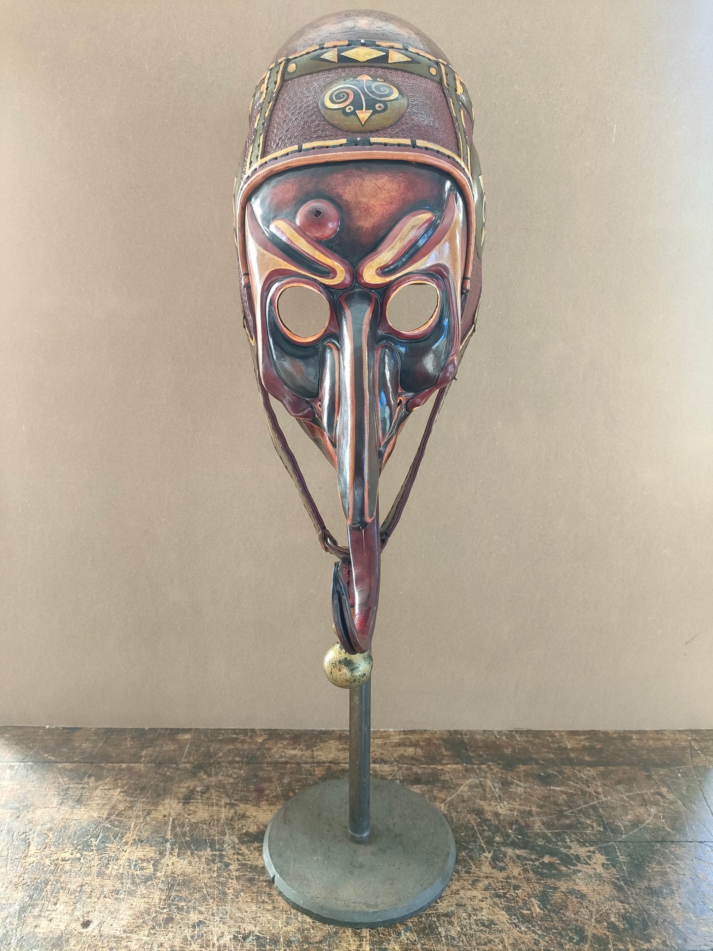 Masque vénitien de luxe intitulé "Le Sorcier". (avec certificat)