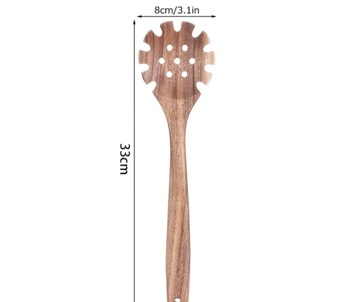 Cucharón en oferta para espaguetis de madera