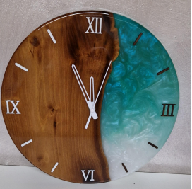 Horloge en châtaignier et résine époxy - Mer et Terre - diamètre 35 cm