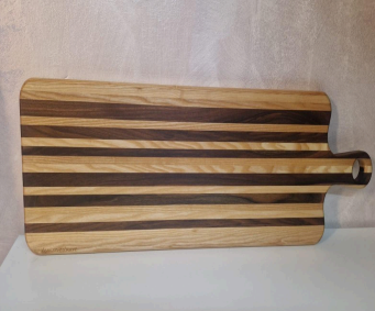 Tagliere Atlante in Frassino ed Iroko- 85x24cm Acquista