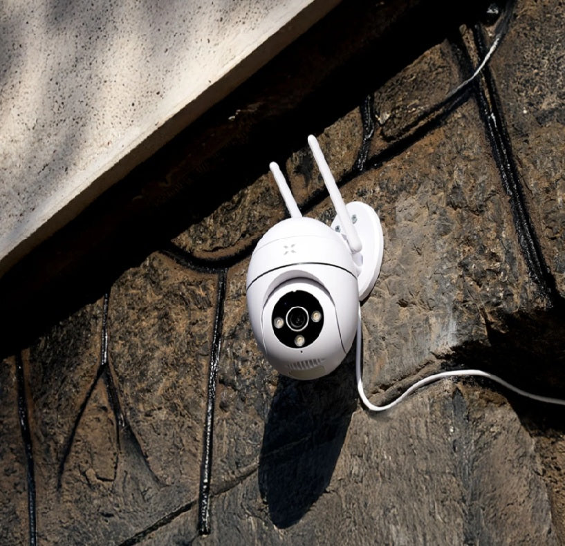 Caméra d'extérieur Wi-Fi intelligente – Sécurité compacte et fiable