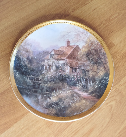 Assiette décorée à la main Royal Doulton 