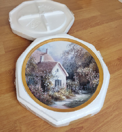 Assiette décorée à la main Royal Doulton 
