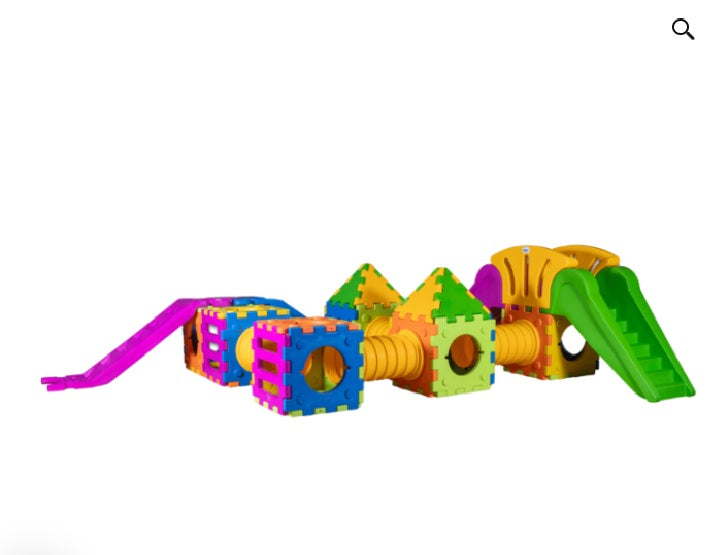 Modèle de jouet cubique M2000 – jeu modulaire avec 1 grand toboggan, 1 petit toboggan-échelle, des maisons et des cubes. 